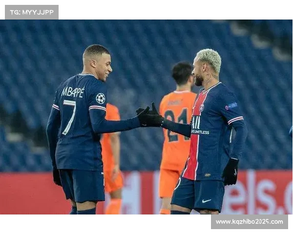 姆巴佩点射破门，巴黎圣日耳曼小组赛进攻火力全开